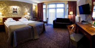 Отель Hotel Esperanto Белосток Улучшенный двухместный номер с 1 кроватью или 2 отдельными кроватями-2